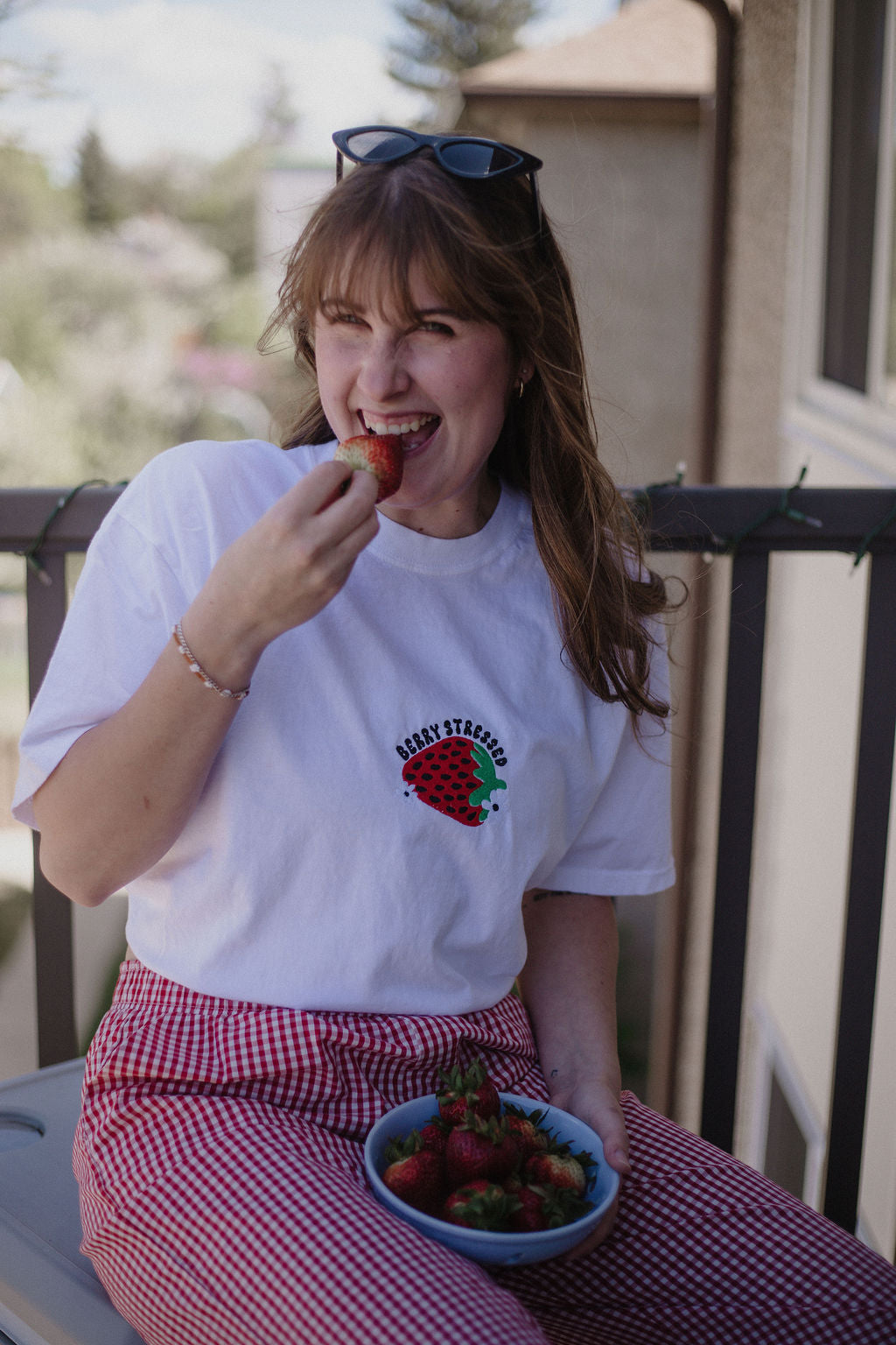 Berry Stressed Embroidered Tee ๐