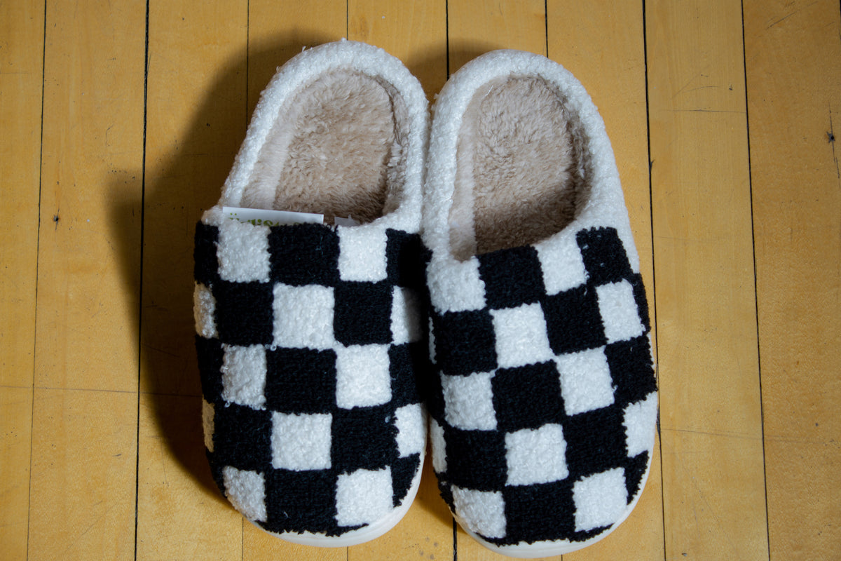 Checkered Slippers | Tufted Slippers