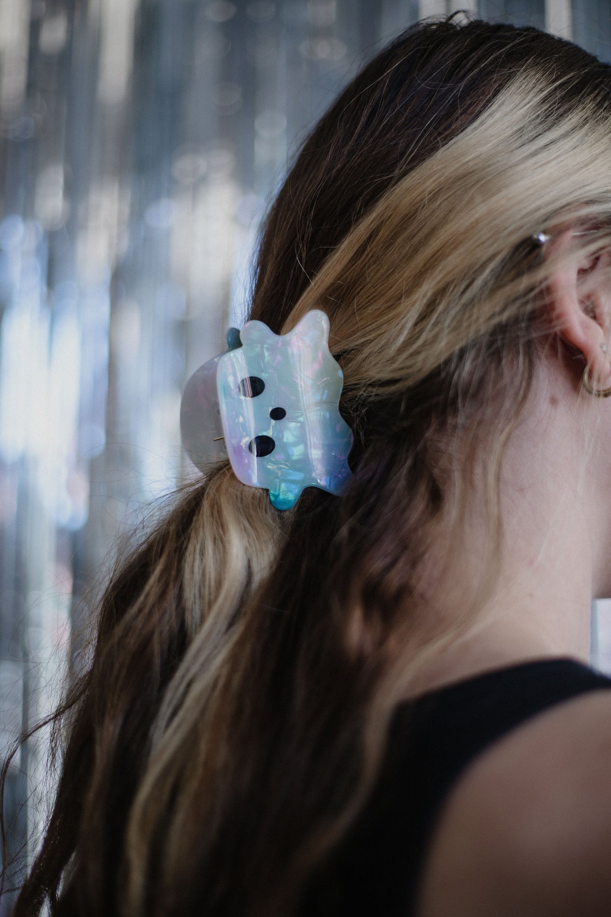 Iridescent Ghost Clip
