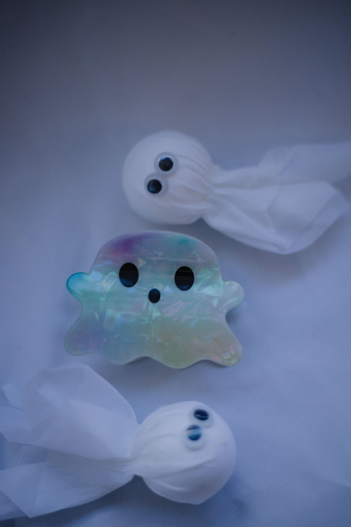 Iridescent Ghost Clip