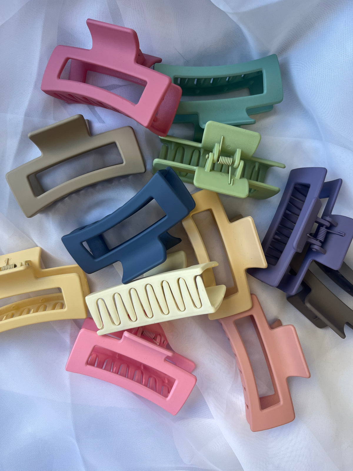 Medium Matte Rectangle Clip