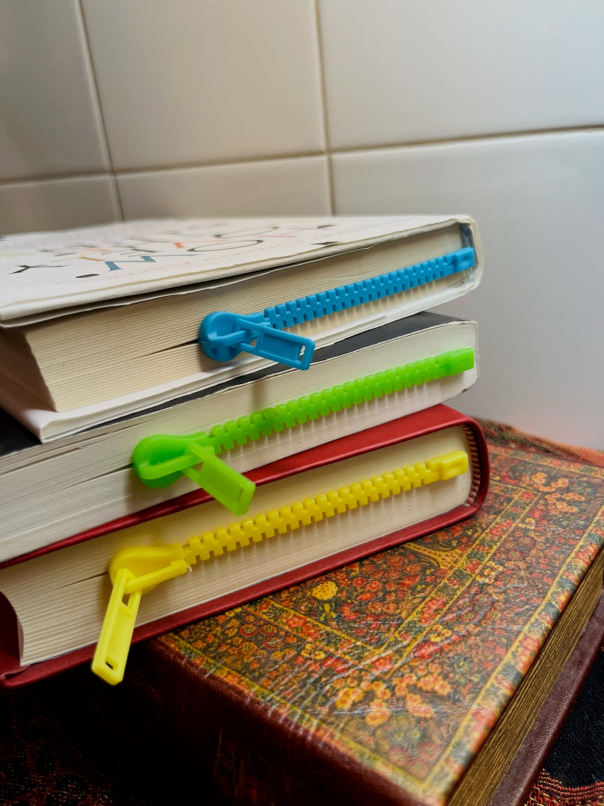 Zipper Bookmark