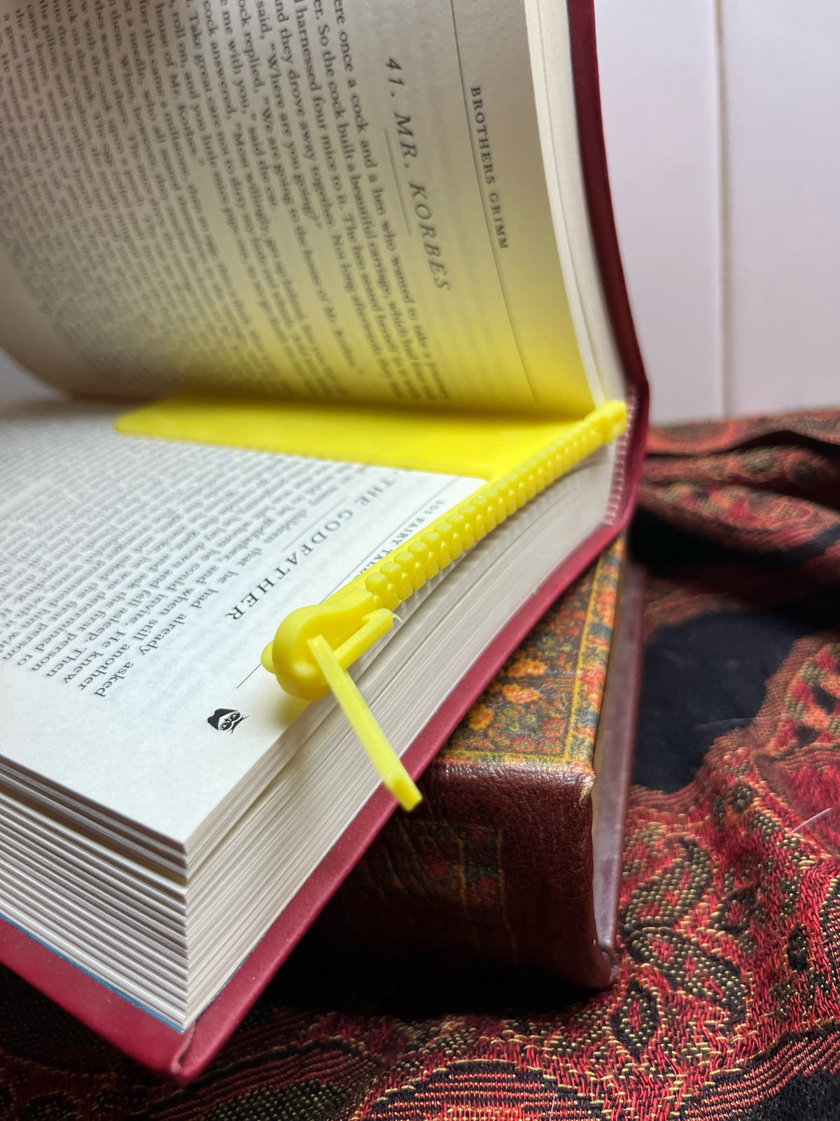 Zipper Bookmark