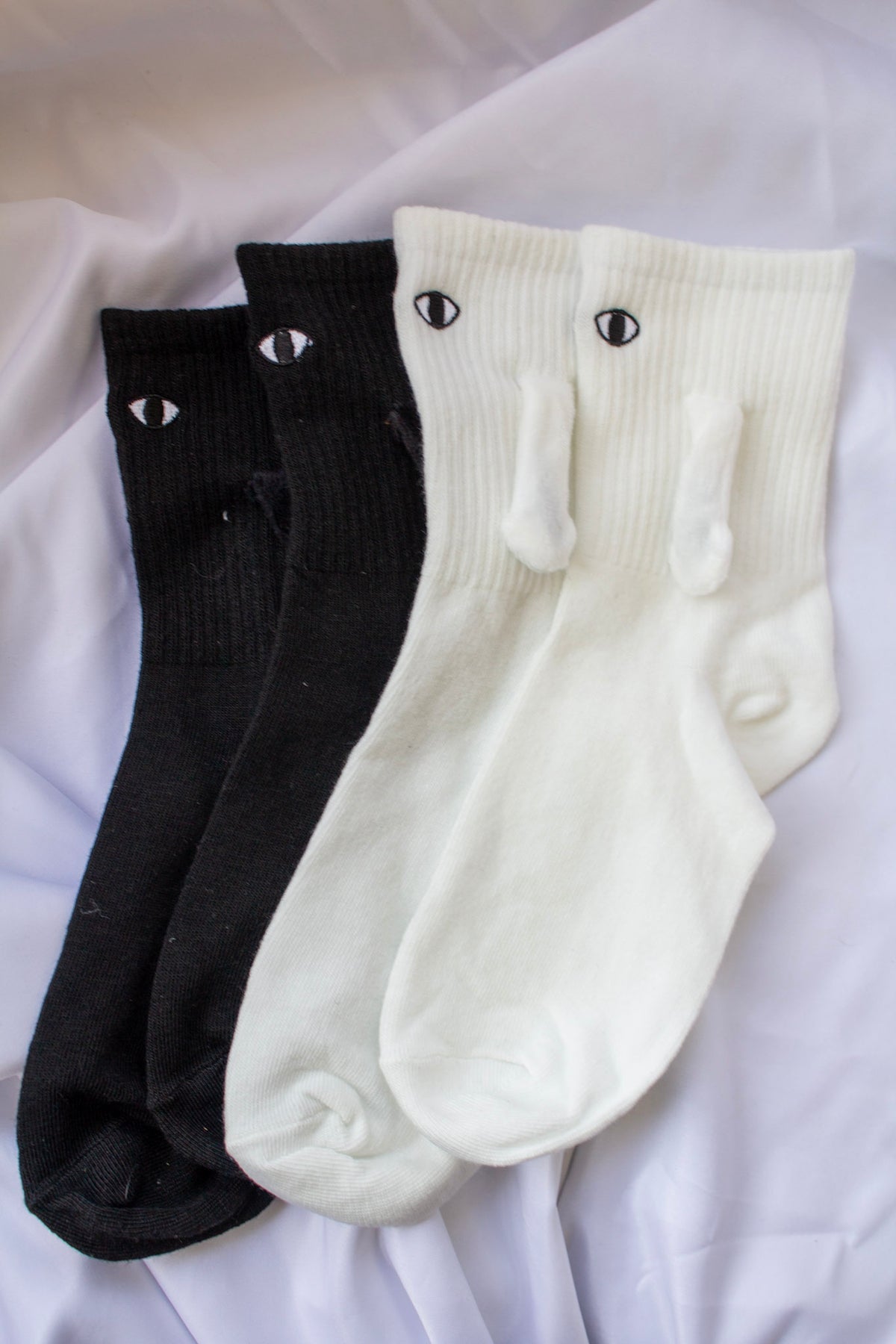 Holding Hands Socks