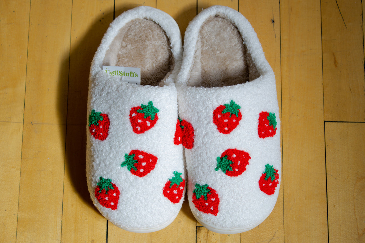 Strawberry Fields Slippers | Tufted Slippers