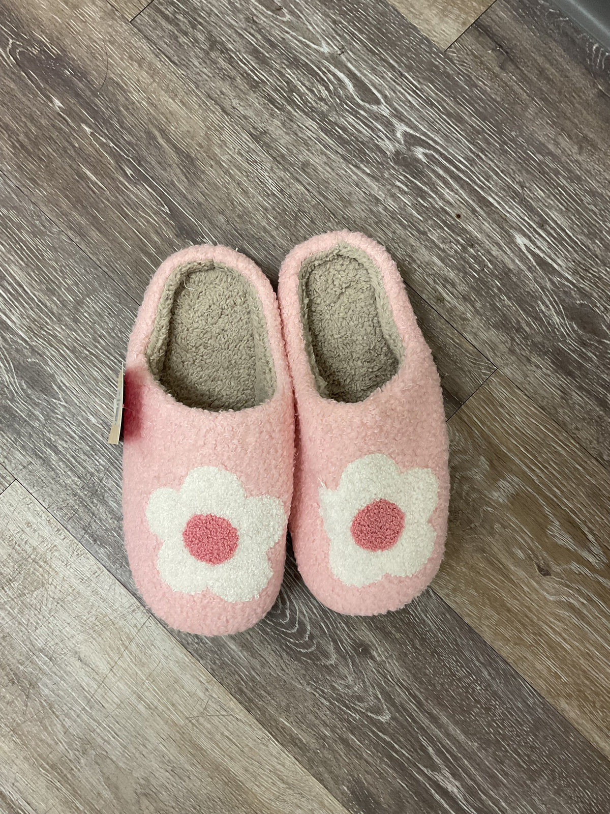 Pretty Petal Slippers | Tufted Slippers