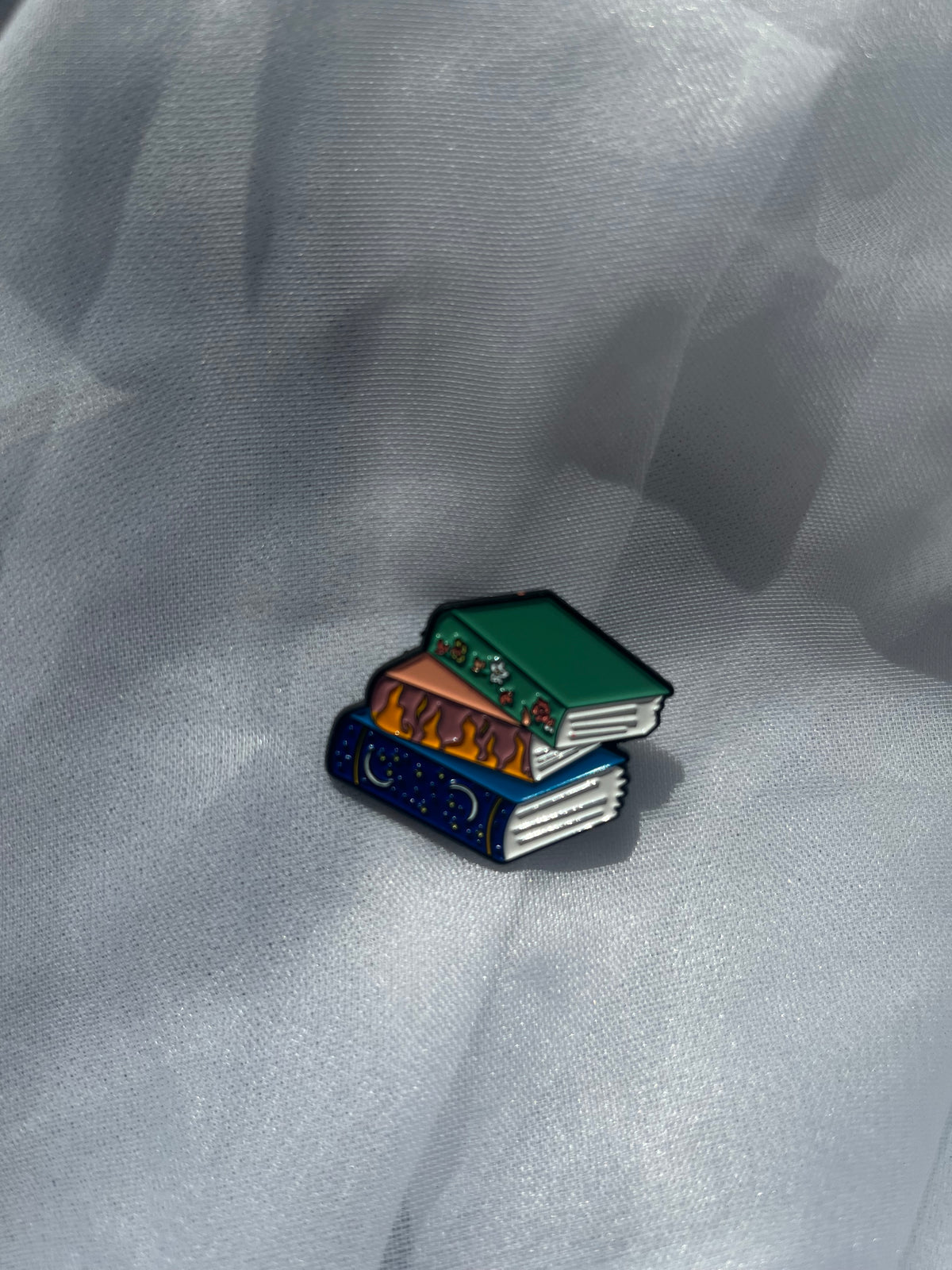 Feyre, Nesta, and Elaine Book Stack Pin