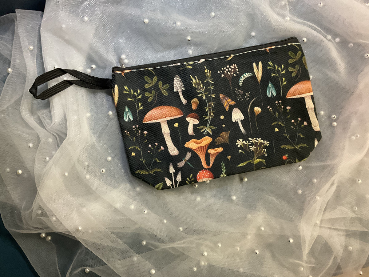Mushroom Pouch | Make-Up Bag