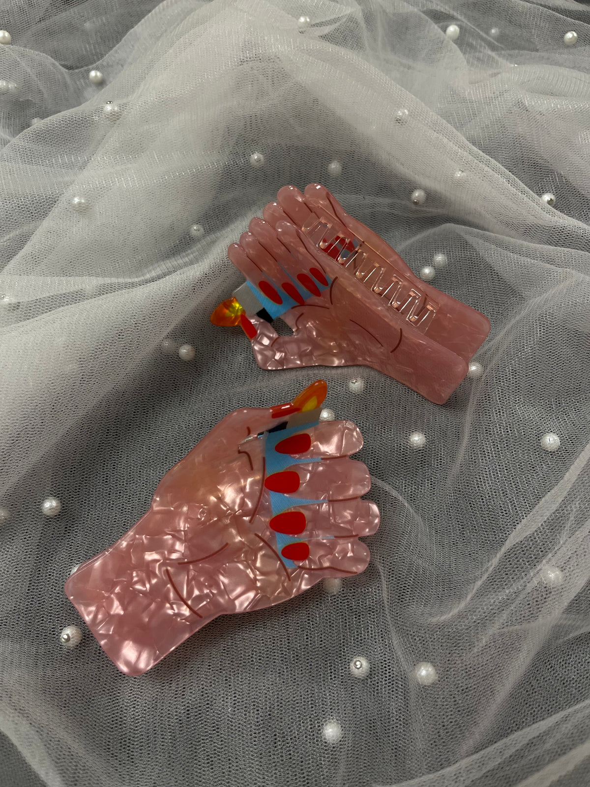 It’s Lit Claw Clip