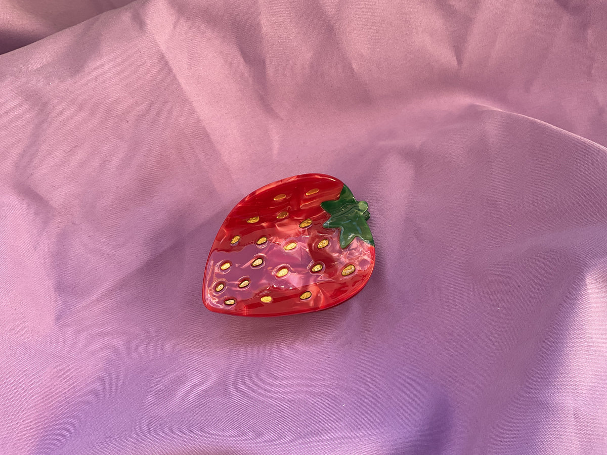 Berry Secure Strawberry Mini Claw Clip