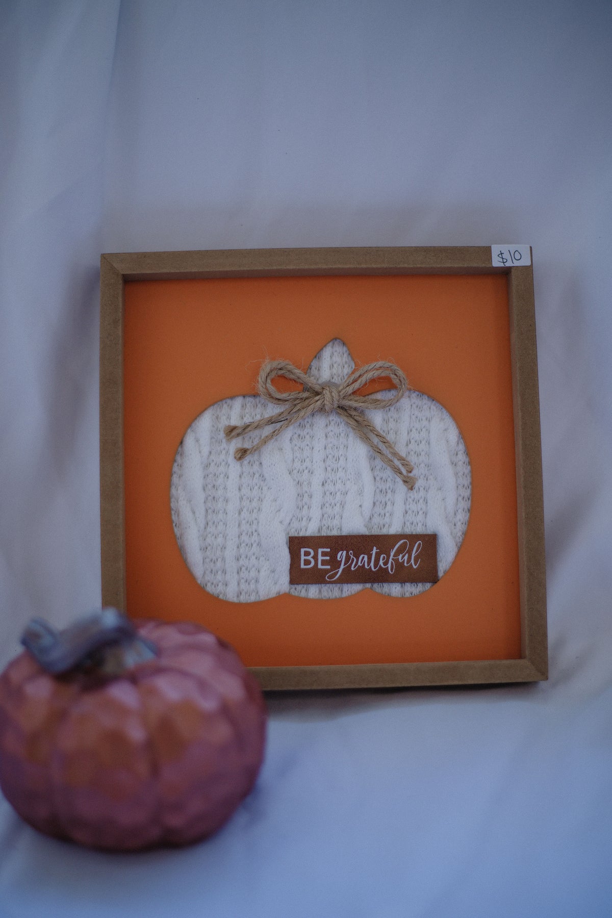 Be Grateful Pumpkin Sign (with cable-knit accents)