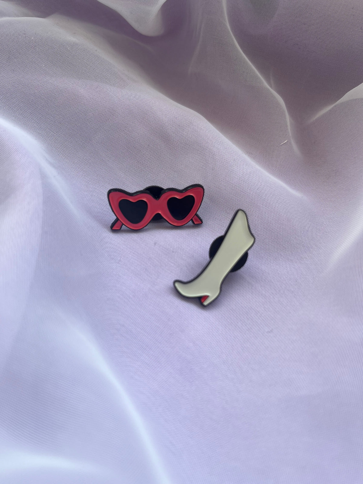 Red Taylor Swift  Pin Set