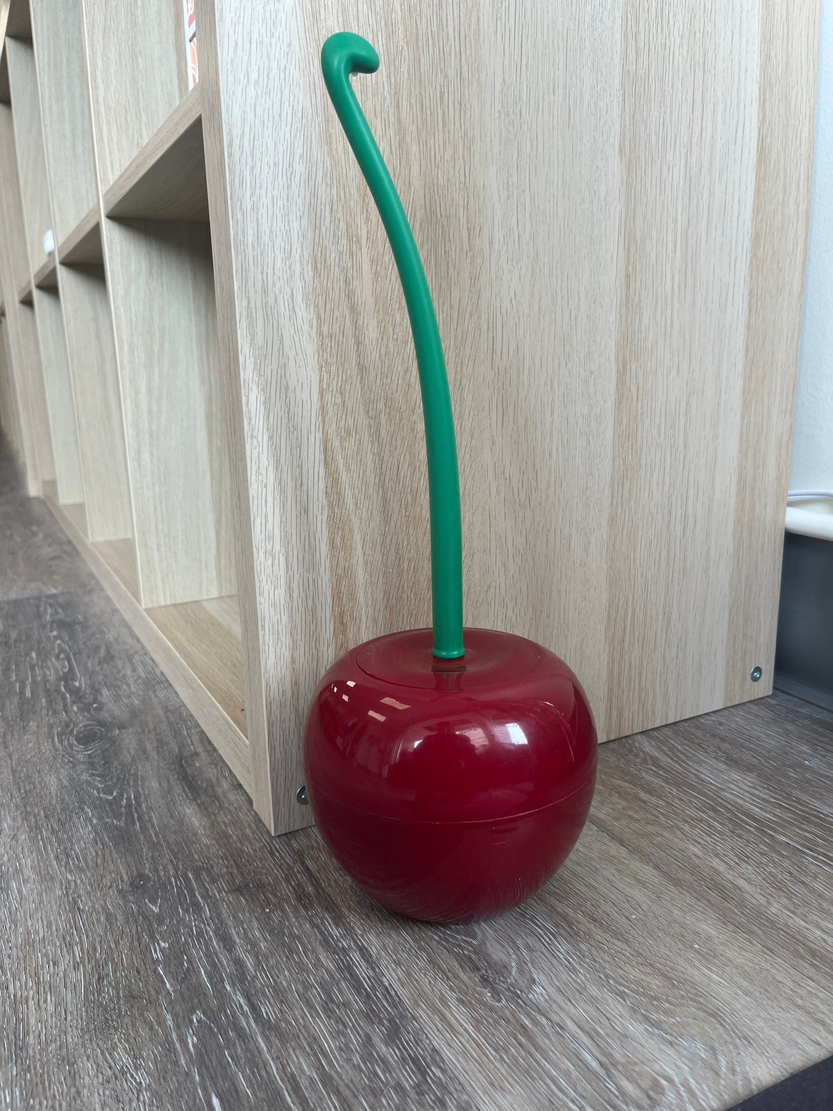 Pit-Stop Cherry Toilet Brush